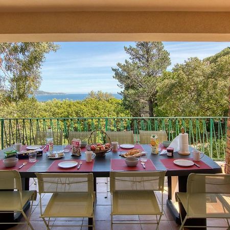 Villa Cavalaire Sur Mer Exteriör bild