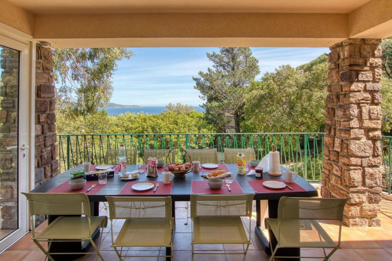 Villa Cavalaire Sur Mer Exteriör bild